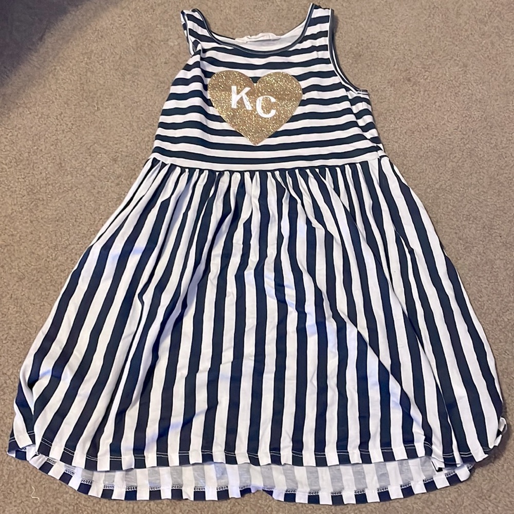 H&M ,9-10